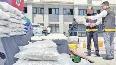 Narko teröre 1 tonluk darbe: İstanbul merkezli 10 operasyonda 80 gözaltı
