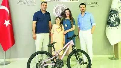 Pınar Çocuk Resim Yarışması'nda 18 Öğrenci Bisikletle Ödüllendirildi