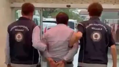 Sakarya'da polis durdurdu: Araçtan 9 kaçak göçmen çıktı