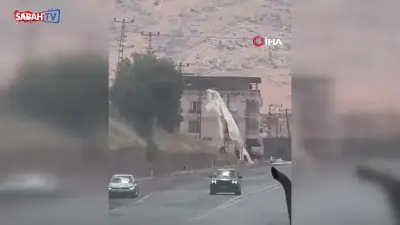 Siirt'te Elektrik Direğindeki Branda Yangını Paniğe Yol Açtı