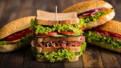 TasteAtlas Dünyanın En İyi Sandviçleri Listesinde Türkiye Zirvede: Tombik Döner Birinci