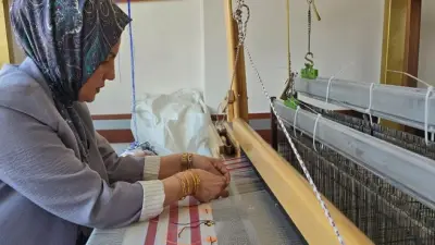 Vezirköprü Susuz Bezi Geleneksel Dokuma Tezgahlarında Geleceğe Taşınıyor
