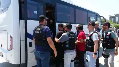 Yurt dışına kaçmaya çalışan 4 FETÖ şüphelisi tutuklandı