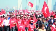 15 Temmuz Zafer Yürüyüşü: Binlerce Kişi Köprüde Buluştu