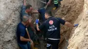 Adıyaman'da kanalizasyon kazısında göçük: İşçi son anda kurtarıldı