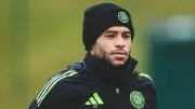 Alex Oxlade Chamberlain, Celtic ile 1 yıl daha sözleşme imzaladı