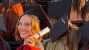 Alina Boz Üniversite Diplomasını Aldı, Eşi ve Annesiyle Gururunu Paylaştı