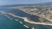Altınova'nın Yeni Kum Adası Plajı yenilenen yüzüyle açıldı