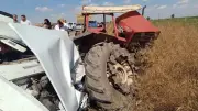 Çankırı'da otomobil traktöre çarptı: 3 ölü, 1 yaralı
