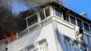 Antalya'da Terastaki Yangında Mahsur Kalanların Kurtarılma Anı