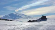 Antarktika'daki Erebus Yanardağı Her Gün Havaya Altın Kristalleri Püskürtüyor
