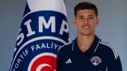 Ayberk Karapo resmen Kasımpaşa'da! İmza töreni yapıldı