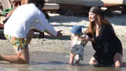 Başak Gümülcinelioğlu ve Çağrı Çıtanak Bodrum'da Aile Tatilinde