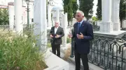 Bakan Ersoy, Fatih Külliyesi'nde tarihî şahsiyetlerin kabirlerini ziyaret etti