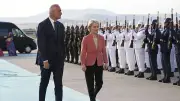 Bakan Ersoy NATO Zirvesi'nde üç lideri Esenboğa'da karşıladı