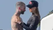 Behati Prinsloo ve Adam Levine'in Saint-Tropez'de Romantik Tatili