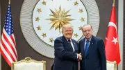 Beyaz Saray, Trump ve Erdoğan'ın NATO Zirvesi'ndeki Fotoğrafını Paylaştı