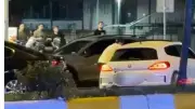 Beylikdüzü'nde silahlı saldırı: Yaralı genç hastaneye giderken kaza yapıp öldü, 7 gözaltı