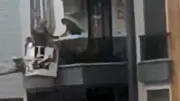 Boşanma Aşamasındaki Eşi ve Kızını Rehin Alan Şahıs 3 Saatte İkna Edildi