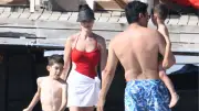 Burak Özçivit ve Fahriye Evcen Bodrum Tatilinde Oğullarıyla Keyifli Anlar Yaşadı