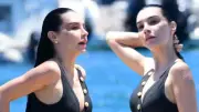 Burcu Kıratlı Bodrum'da Tatil Keyfi: Siyah Mayo ile Denize Girdi