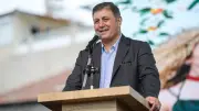 Cemil Tugay bağımsız belediye başkanı olarak göreve devam edeceğini açıkladı