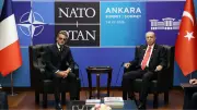Cumhurbaşkanı Erdoğan, NATO Zirvesi'nde Macron ile Bir Araya Geldi