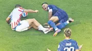 Deschamps: Sahada Adeta Bir Savaş Vardı, Paraguay Sert Oyunuyla Eleştirildi