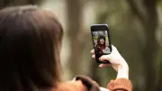 Dünyanın İlk Selfie'sini Çeken Kişi: Robert Cornelius'un 187 Yıllık Hikayesi