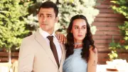 Doğaç Yıldız ve Başak Çoruh Nişanlandı: İstanbul'da Yüzük Taktılar