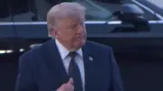 Donald Trump Mehter Marşı'nı Beğeniyle Dinledi