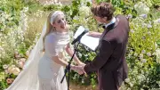 Emma Roberts ve Cody John'un yıldızlarla dolu kumsal düğünü