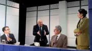 ENKA Açıkhava Tiyatrosu'nda 'Metot' ve 'Devlerin Savaşı'