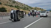 Erzincan'da Minibüs Devrildi: 6'sı Çocuk 16 Yaralı
