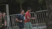 Fransa Cumhurbaşkanı Macron Seçmenler Parkında Koştu