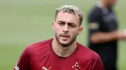 Galatasaraylı Barış Alper Yılmaz'ın Platin Sarısı Saçları Taraftarları İkiye Böldü