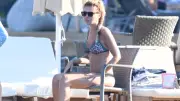 Gülben Ergen Bodrum'da Güneş Banyosu Yaptı