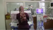 Hemşire kılığına girip bebek kaçırmaya çalışan şüpheli yakalandı