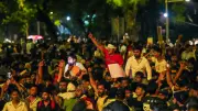 Hindistan'da Hamam Böceği Halk Partisi Protestoları Devam Ediyor