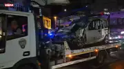 Küçükçekmece'de Makas Atan Sürücü Kaza Yaptı: 2 Yaralı