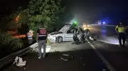 Kocaeli'de arızalanan otomobile TIR çarptı: 1 ölü, 3 yaralı