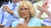Kraliçe Camilla Wimbledon'da Mini Vantilatörle Serinledi