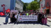 Kütahya Valisi Musa Işın, Kur'an kursundaki çocuklara dondurma ikram etti