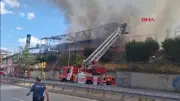 Maltepe'de 2 katlı restoranda yangın! İtfaiye ekipleri müdahale ediyor