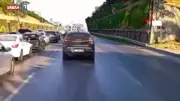Maltepe'de İki Motosiklet Çarpıştı: Kaza Anı Kamerada