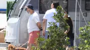 Mehmet Özgür, ailesiyle karavan tatilinde Türkbükü'nde görüntülendi