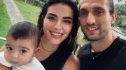 Melisa Aslı Pamuk Paris Sokaklarını Salladı: Güzelliğine Beğeni Yağdı