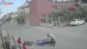 Mersin Tarsus'ta 2 motosiklet kafa kafaya çarpıştı: 3 yaralı