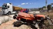 Milas'ta TIR ile traktör çarpıştı: 2 kişi hayatını kaybetti