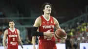 Milli Basketbolcu Cedi Osman, PAOK ile 3 Yıllık Sözleşme İmzaladı